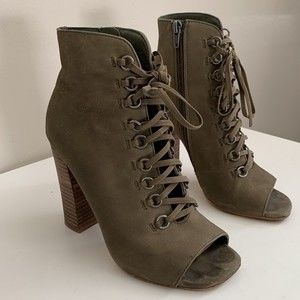 Steve Madden Women's Green Lace up Open Toe Ankle Heeled Boot Size 6